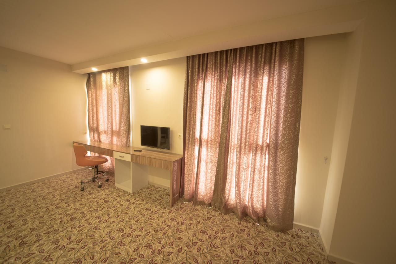 Osmaniye Hanedan Otel Bagian luar foto