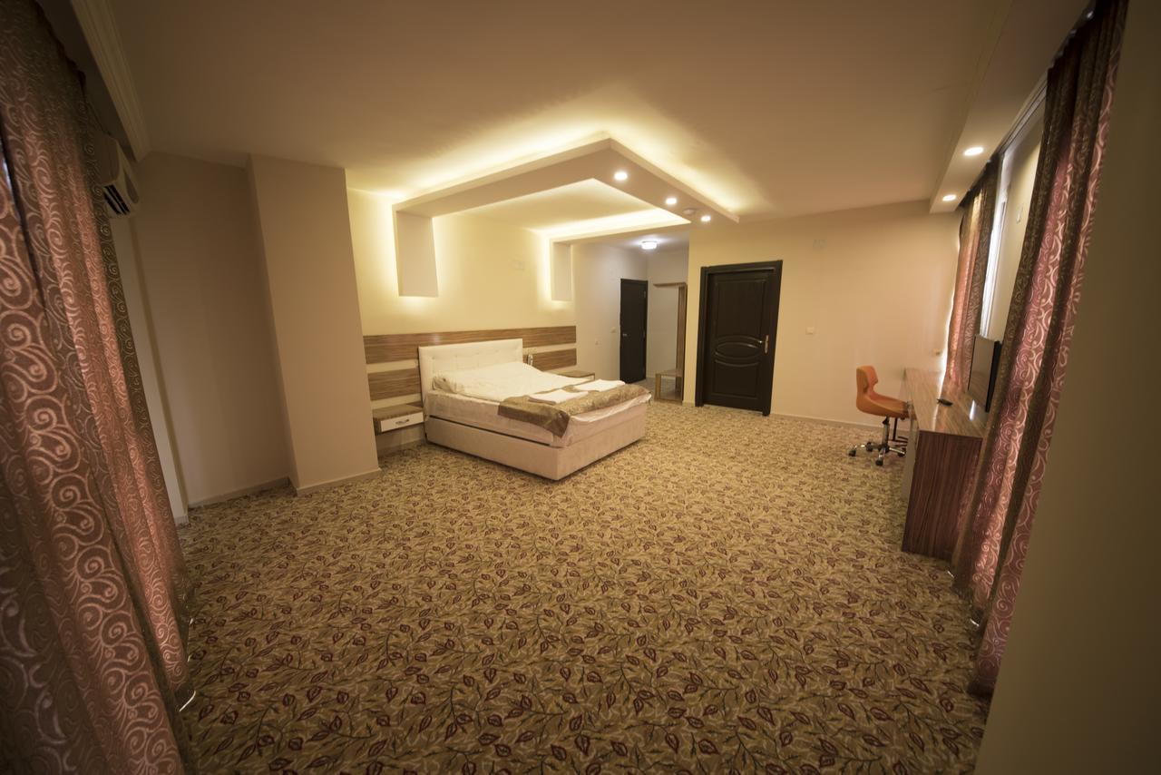 Osmaniye Hanedan Otel Bagian luar foto